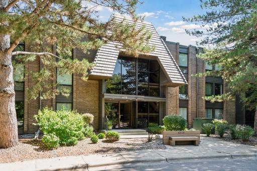 6115 Lincoln Drive, 353, Minneapolis, MN 55436
