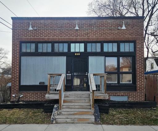 813 10th Street N, Fargo, ND 58102