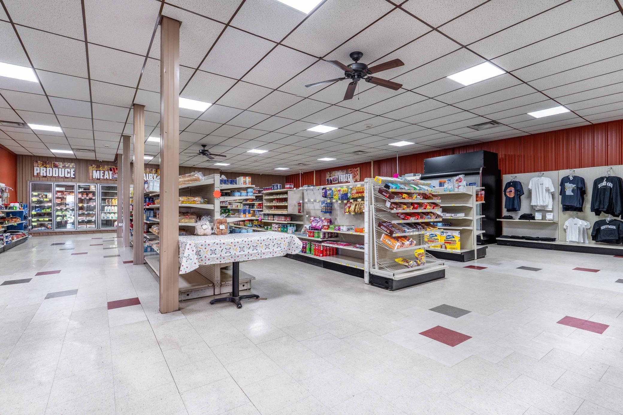 117 Main Ave W Hoffman-234.jpg