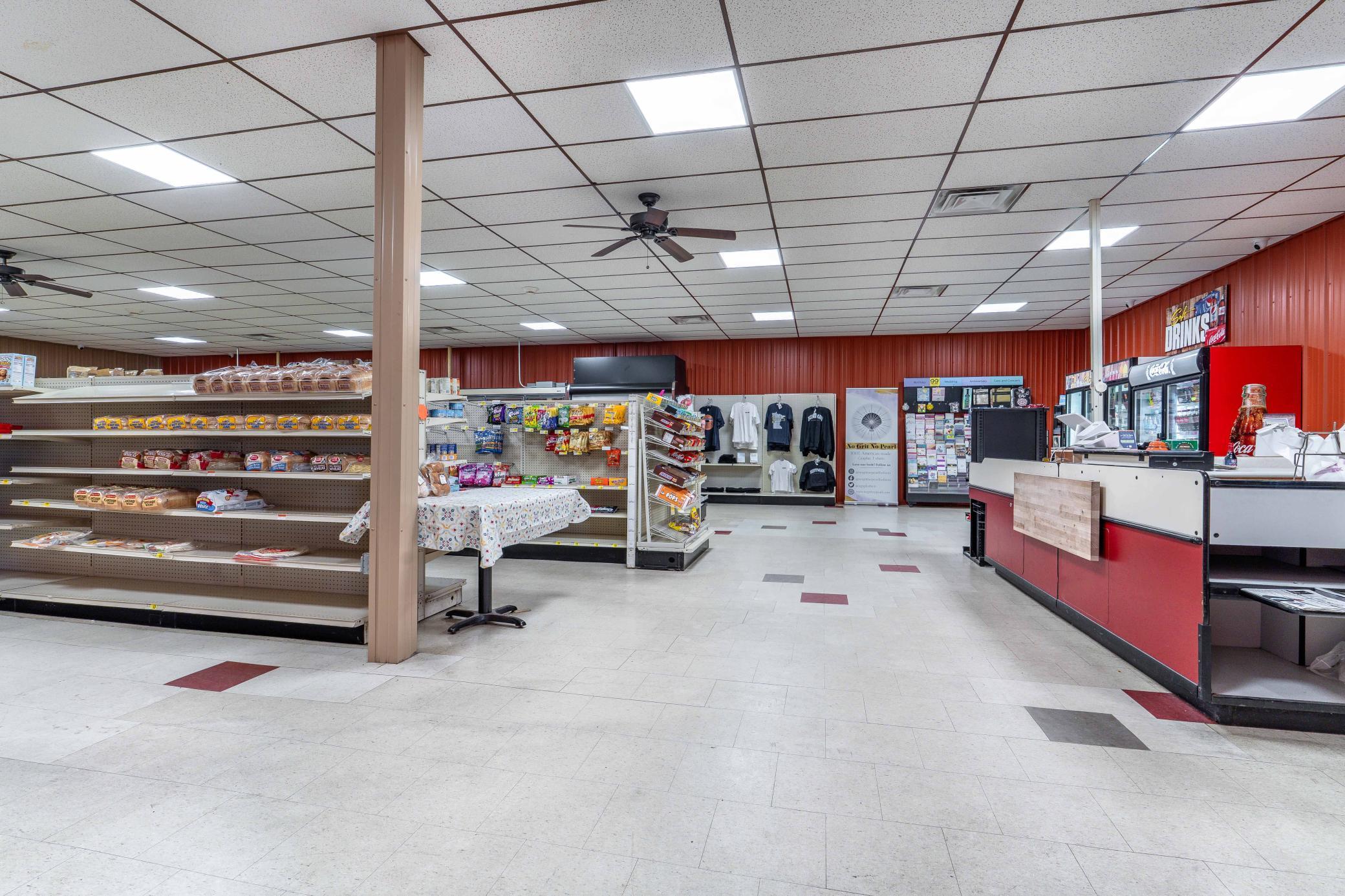 117 Main Ave W Hoffman-231.jpg