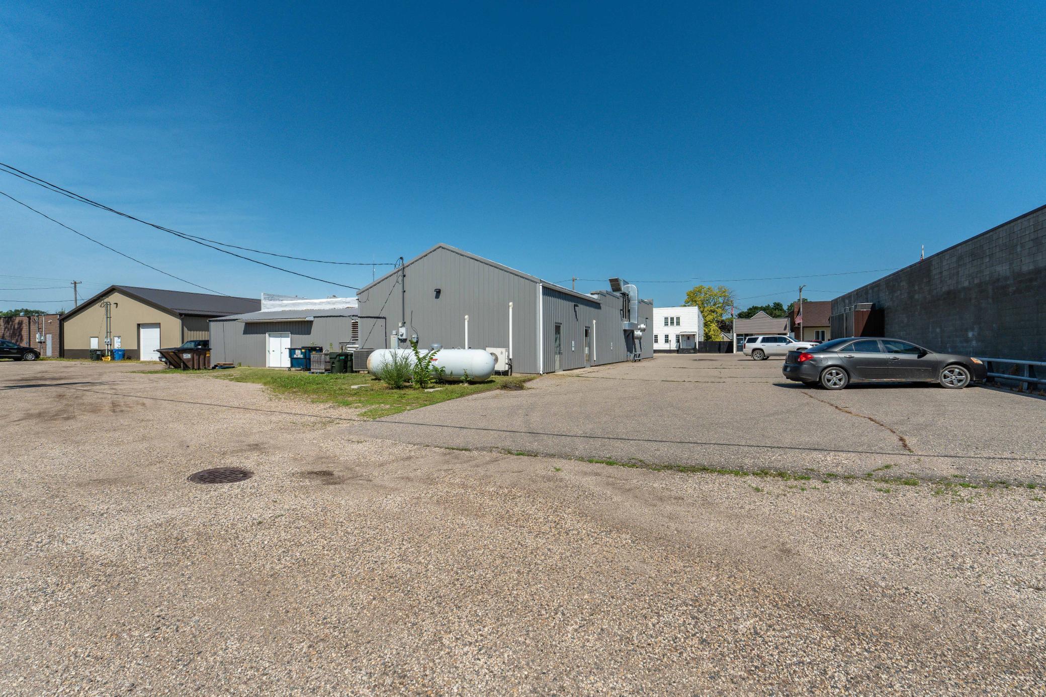 117 Main Ave W Hoffman-113.jpg