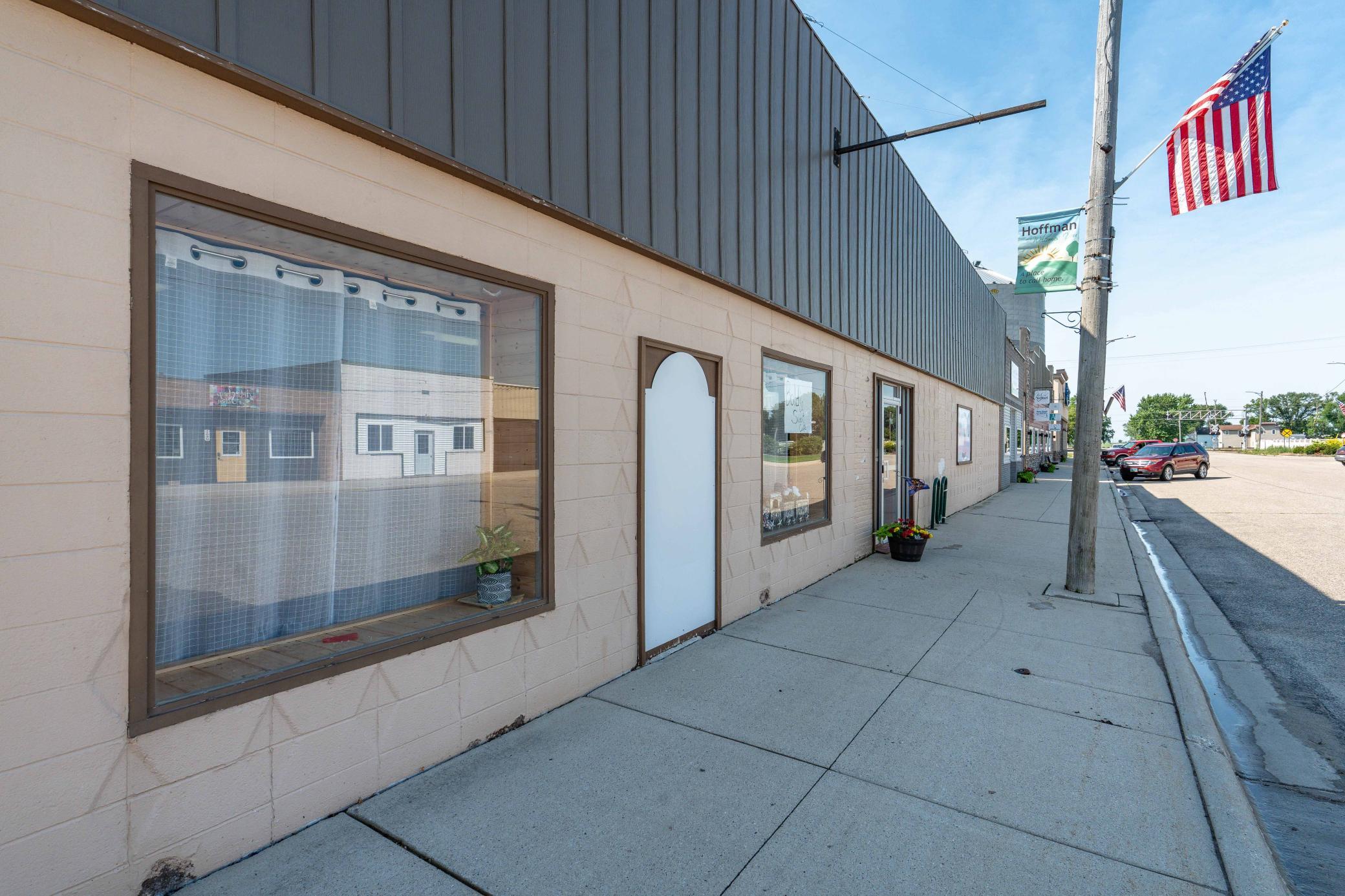 117 Main Ave W Hoffman-106.jpg