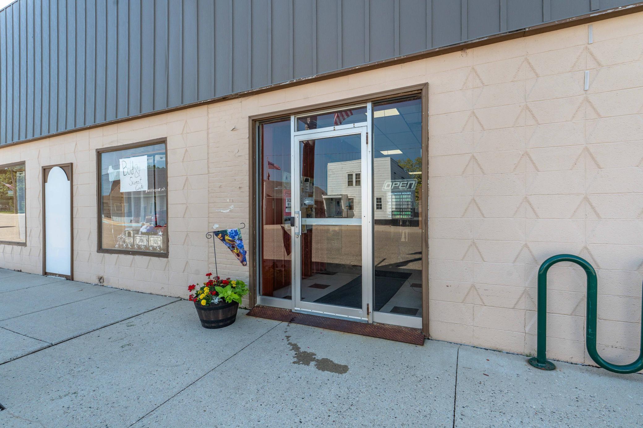 117 Main Ave W Hoffman-103.jpg