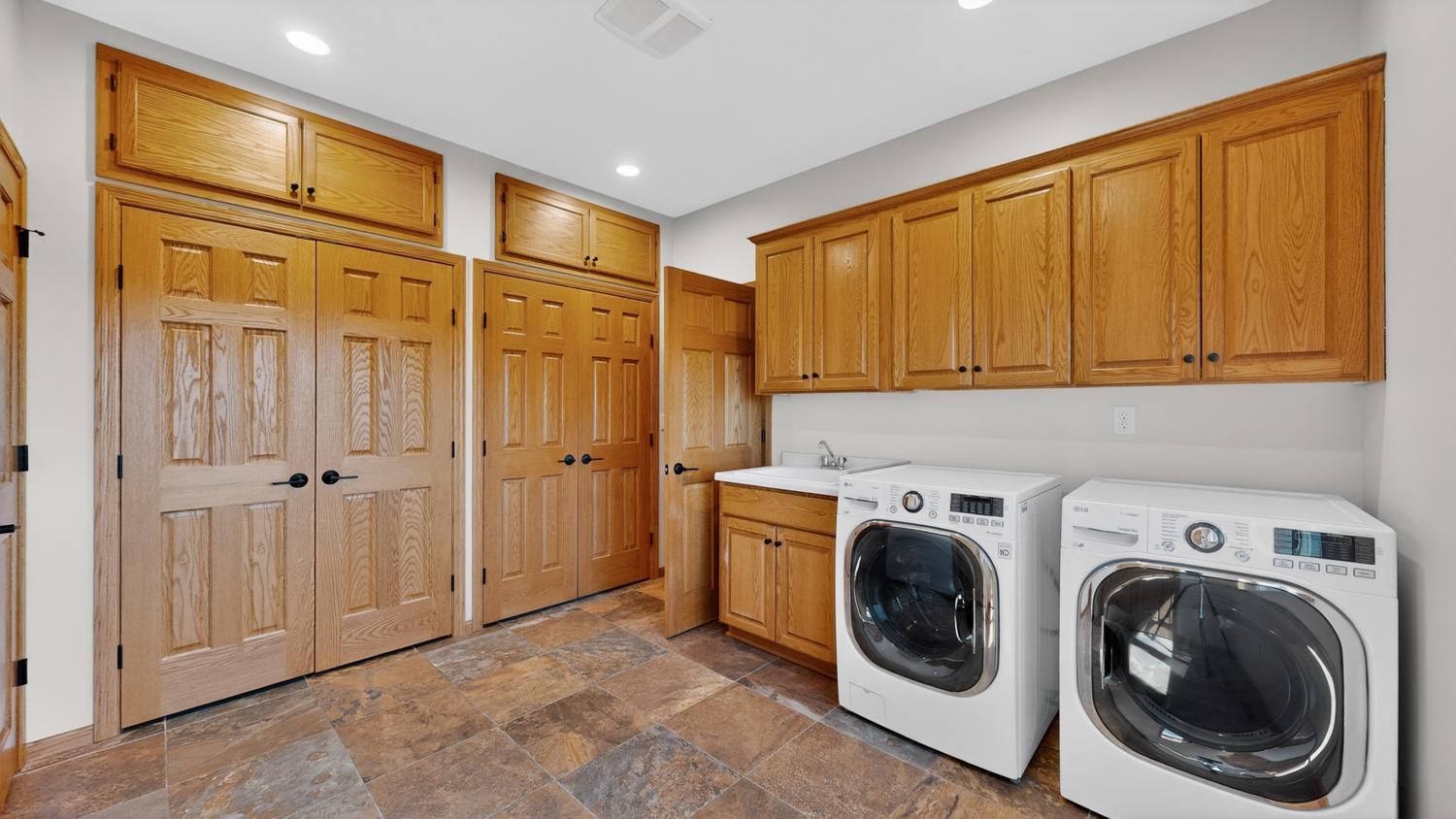 Main Floor Laundry 2