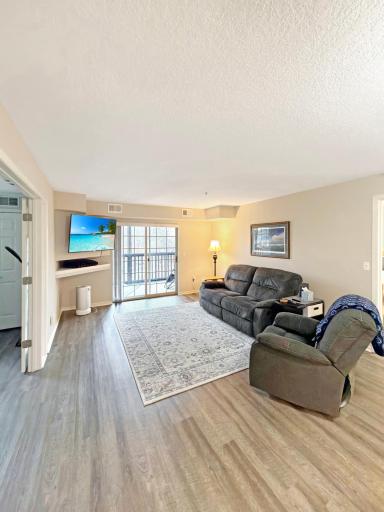 1350 Douglas Drive N, 110, Minneapolis, MN 55422