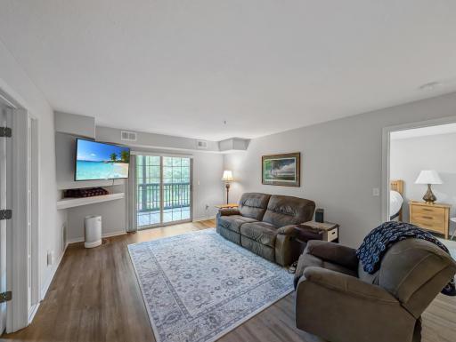 1350 Douglas Drive N, 110, Minneapolis, MN 55422