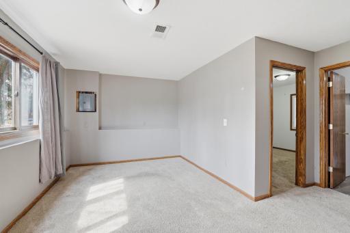 1057 Tamarack Lane, Lino Lakes, MN 55014