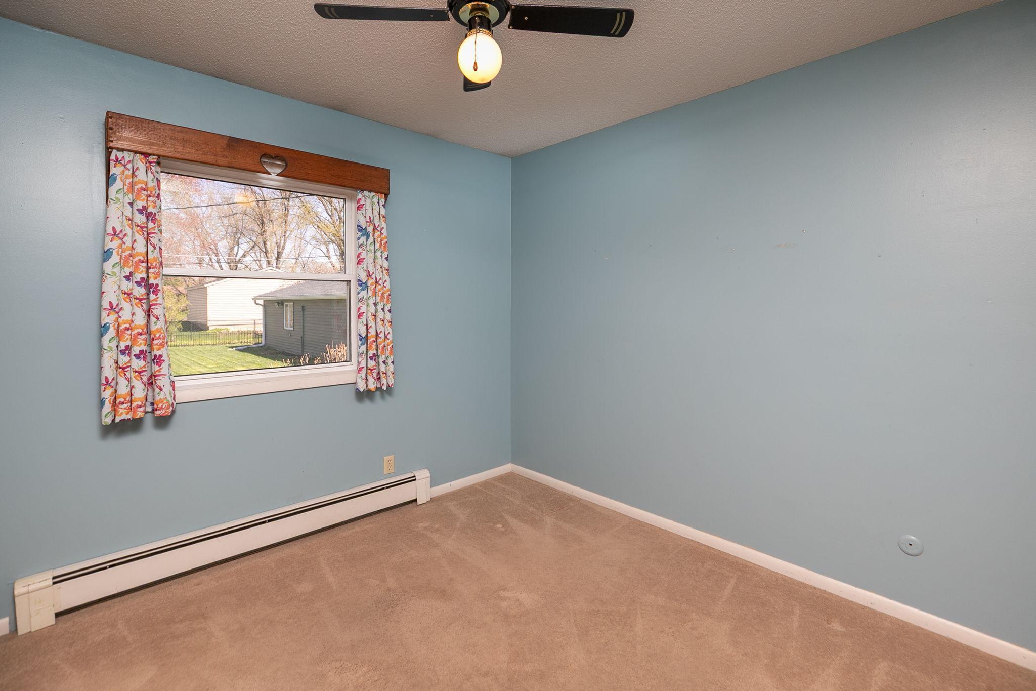 19-web-or-mls-19-Bedroom 3.jpg