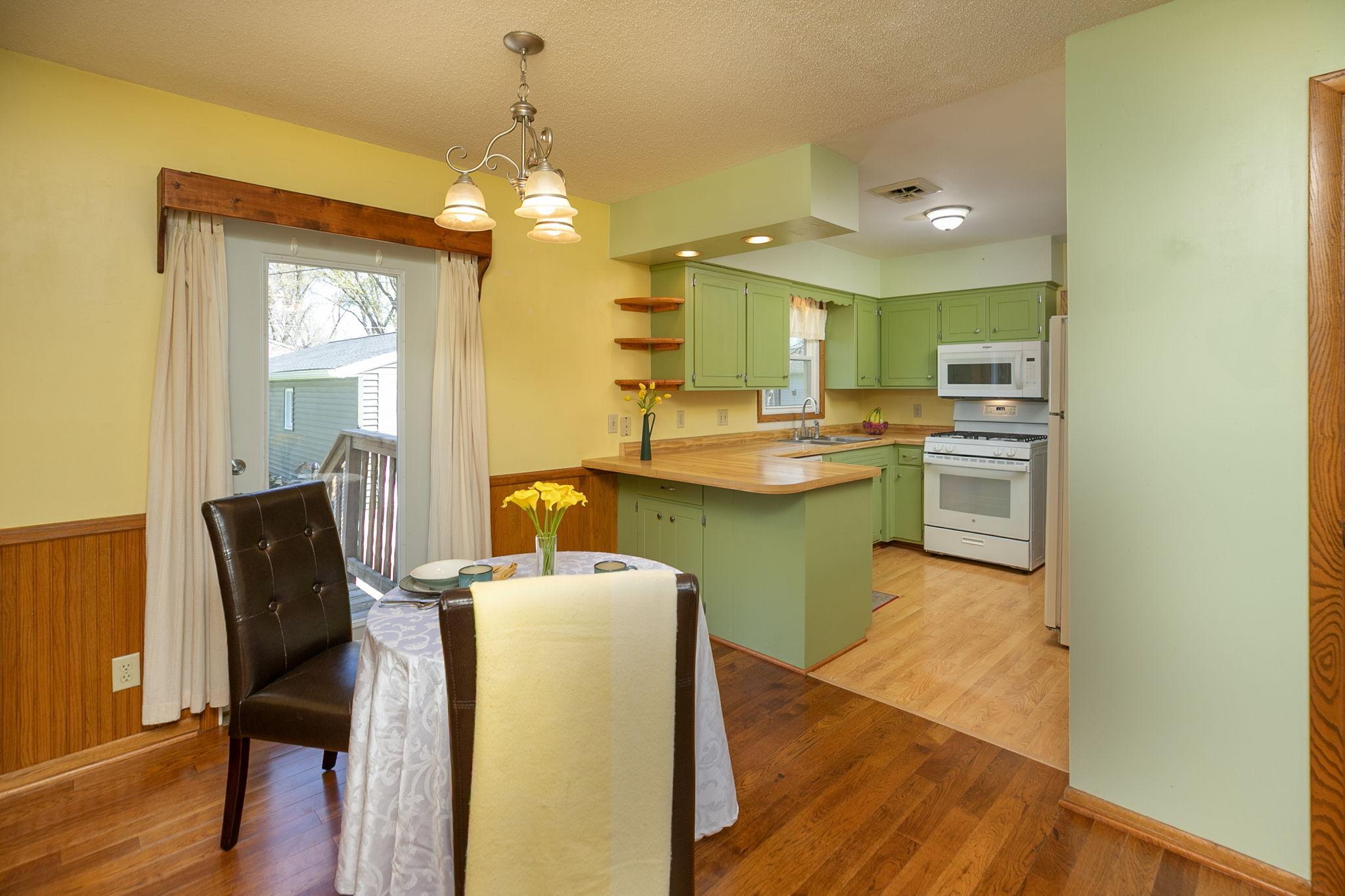 9-web-or-mls-09-Dining Room.jpg