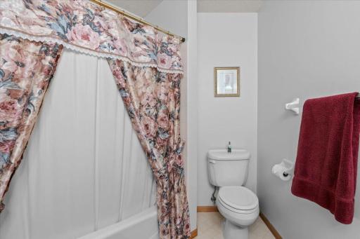 6307 Deerwood Lane, Lino Lakes, MN 55014