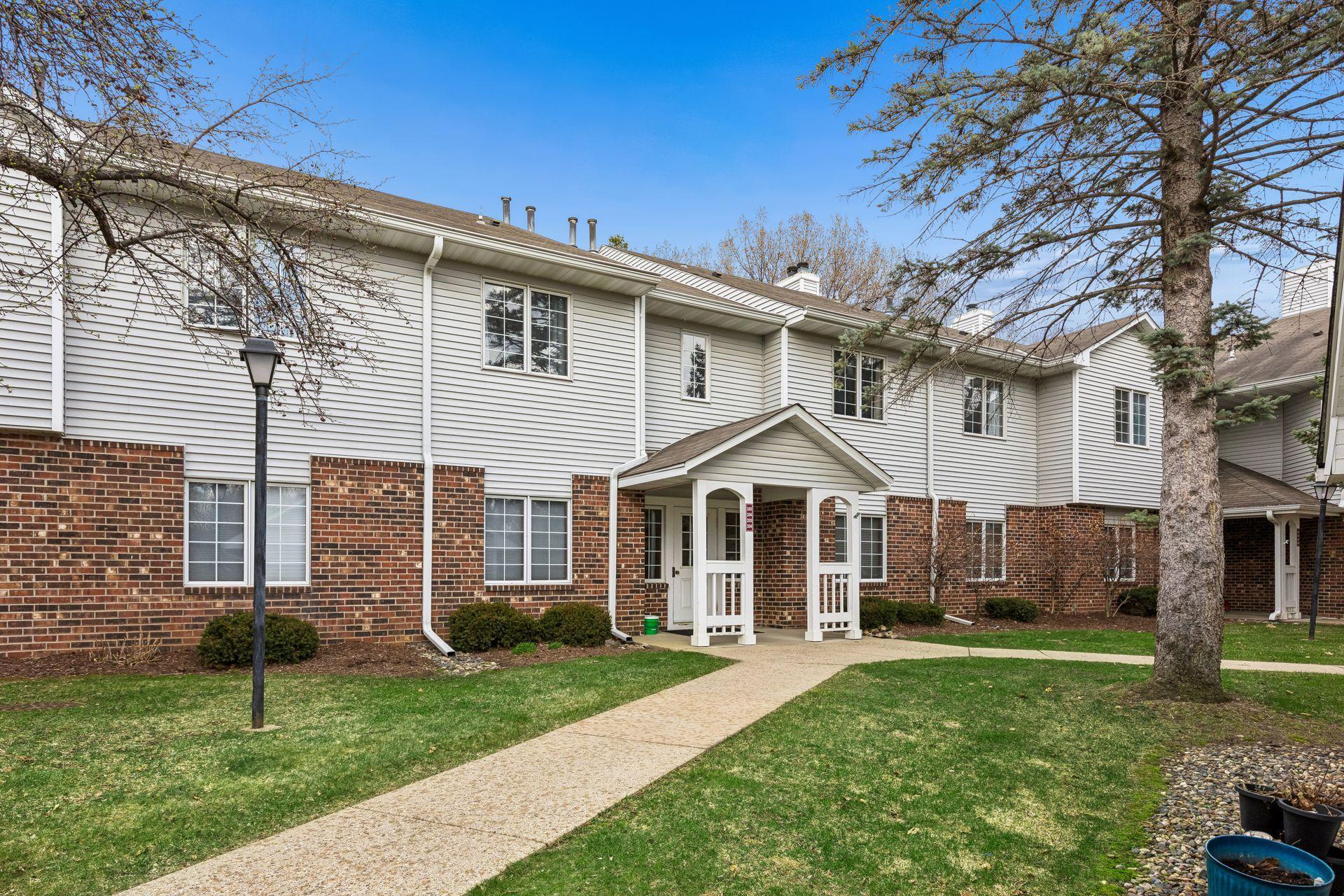 3563 Blue Jay Way - Spacecrafting - 0001.jpg