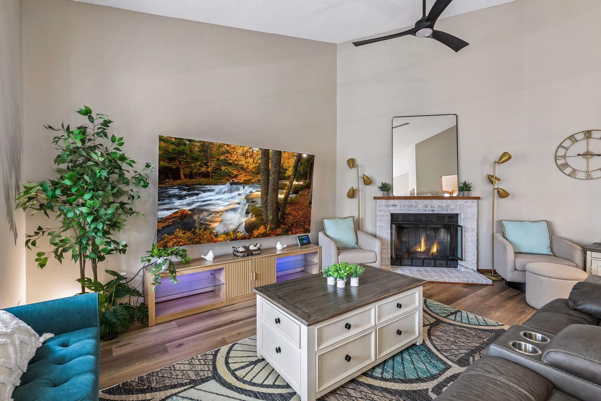 3563 Blue Jay Way - Spacecrafting - 0007.jpg