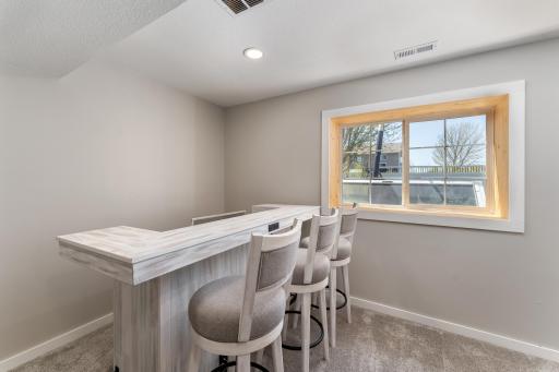 924 Ivy Hills Road, Belle Plaine, MN 56011