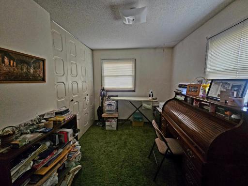 Bedroom 3/ office or craft room