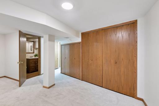 3100 Noble Avenue N, Minneapolis, MN 55422