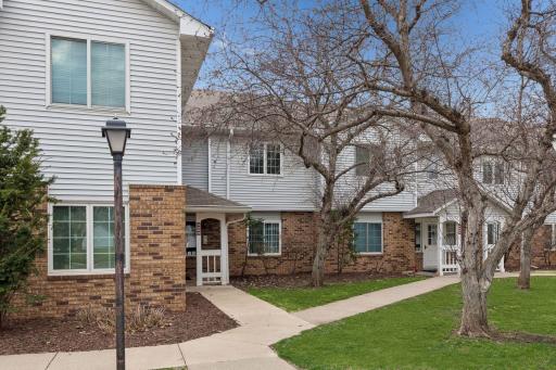 3566 Blue Jay Way, 205, Saint Paul, MN 55123