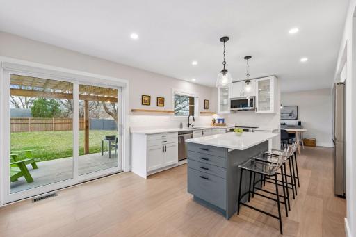4921 Trillium Lane, Edina, MN 55435