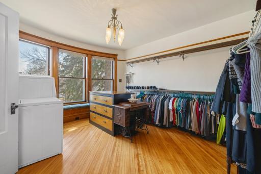 2nd flr Laundry/Primary closet (could be used as a bedroom)