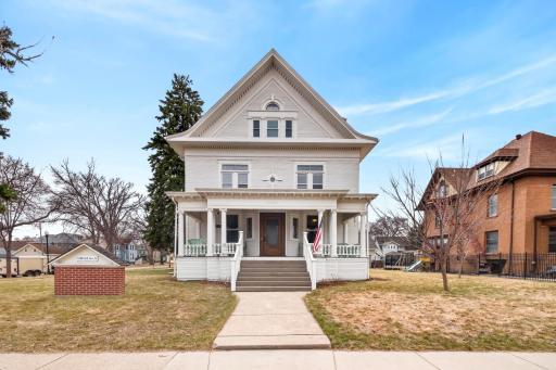 1100 3rd Avenue S, Fargo, ND 58103