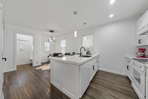 407 E Pleasant Street, Mankato, MN 56001