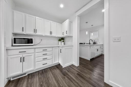 407 E Pleasant Street, Mankato, MN 56001