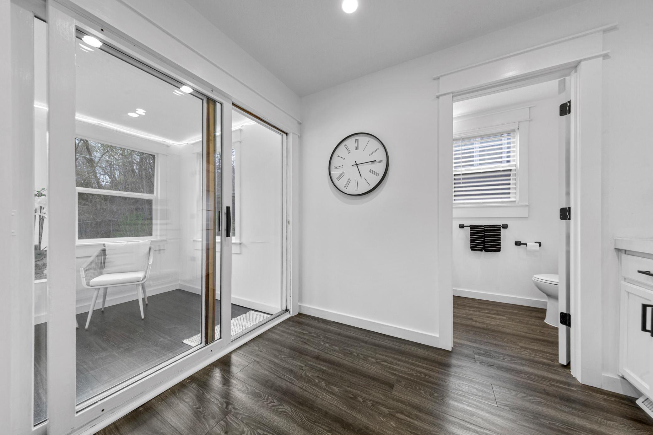 20 butler's pantry.jpg