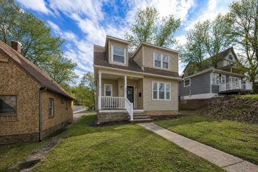 407 E Pleasant Street, Mankato, MN 56001
