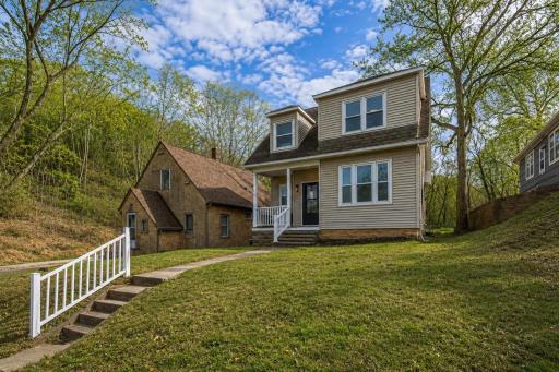 407 E Pleasant Street, Mankato, MN 56001