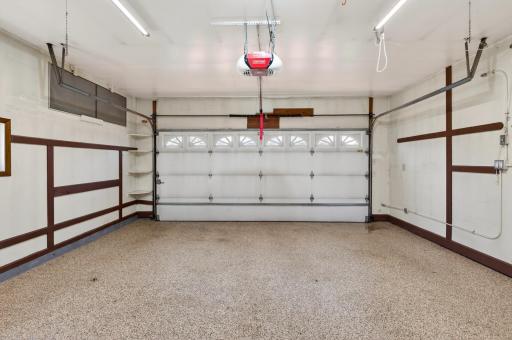 7910 W Park Hills Drive, Bloomington, MN 55438