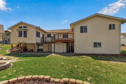 7910 W Park Hills Drive, Bloomington, MN 55438