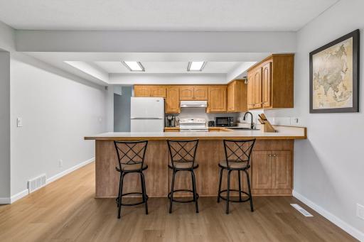 8655 135th Street West - Spacecrafting - 0008.jpg