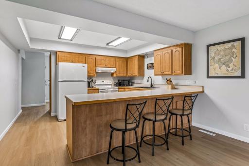 8655 135th Street West - Spacecrafting - 0007.jpg