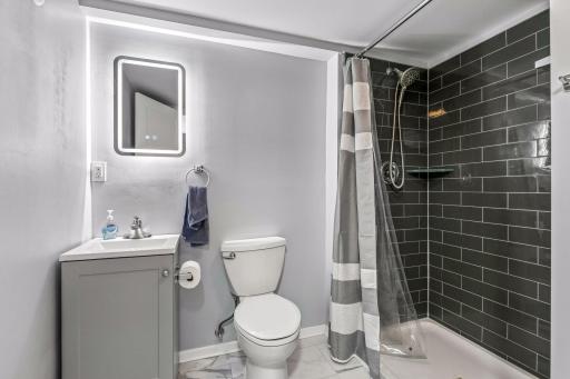 8655 135th Street West - Spacecrafting - 0029.jpg