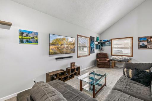 8655 135th Street West - Spacecrafting - 0006.jpg