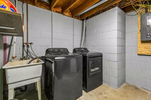 8655 135th Street West - Spacecrafting - 0030.jpg