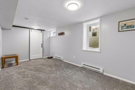 8655 135th Street West - Spacecrafting - 0027.jpg