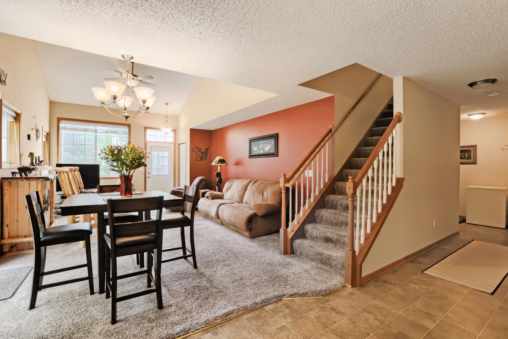 18087 Vance Cir NW - Print Quality - 007 - 04 Foyer.jpg