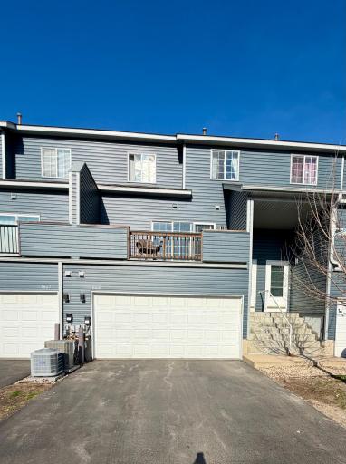 1869 E 122nd Street, Burnsville, MN 55337