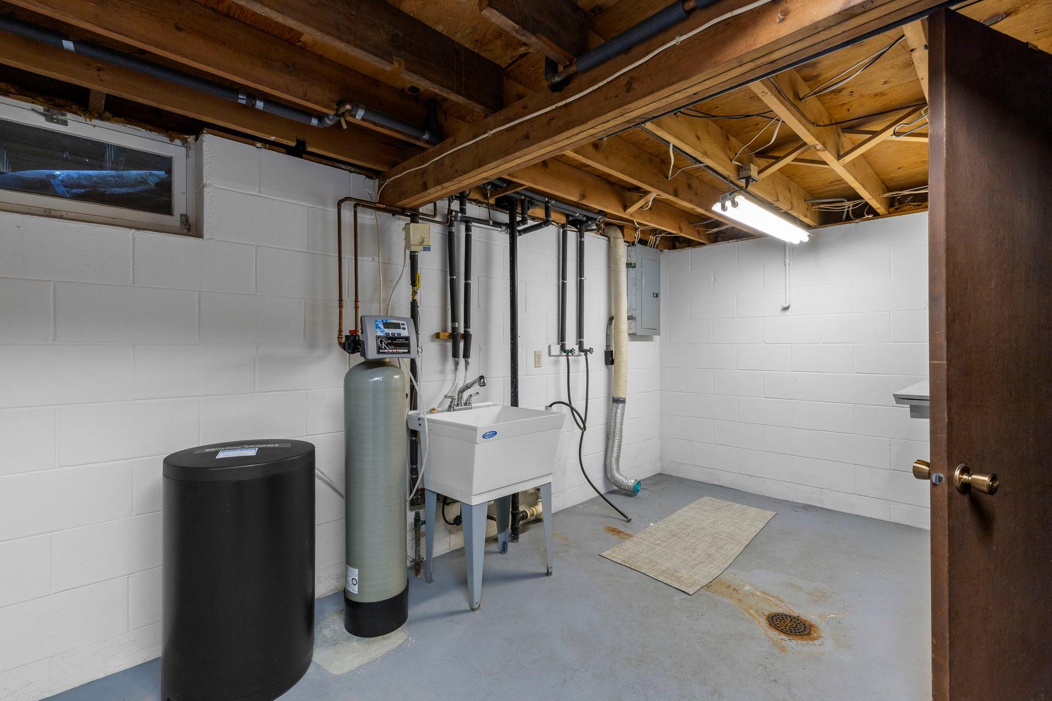 54-web-or-mls-174 Cannon View Dr-135.jpg