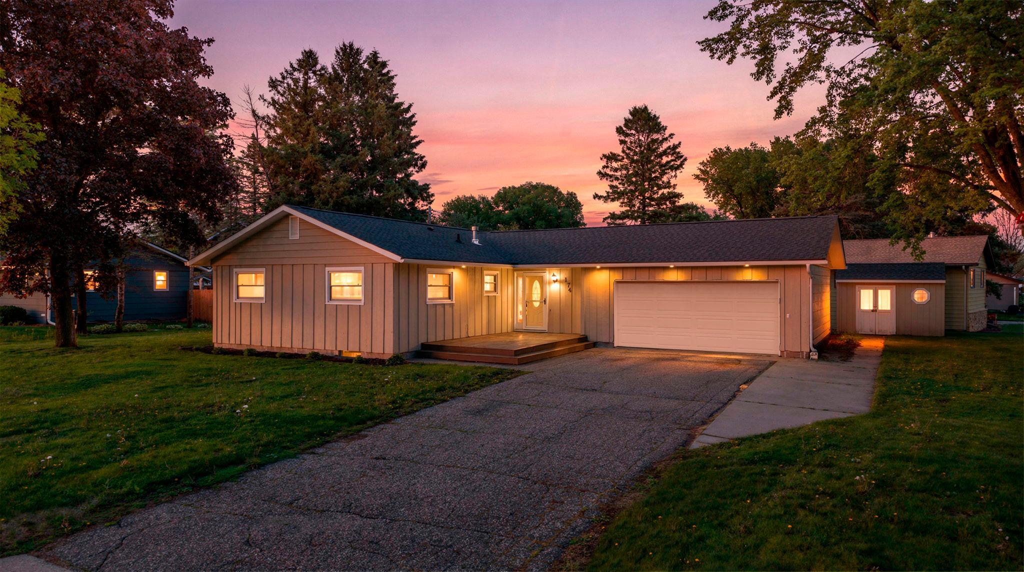 1-web-or-mls-174 Cannon View Dr-168 copy.jpg