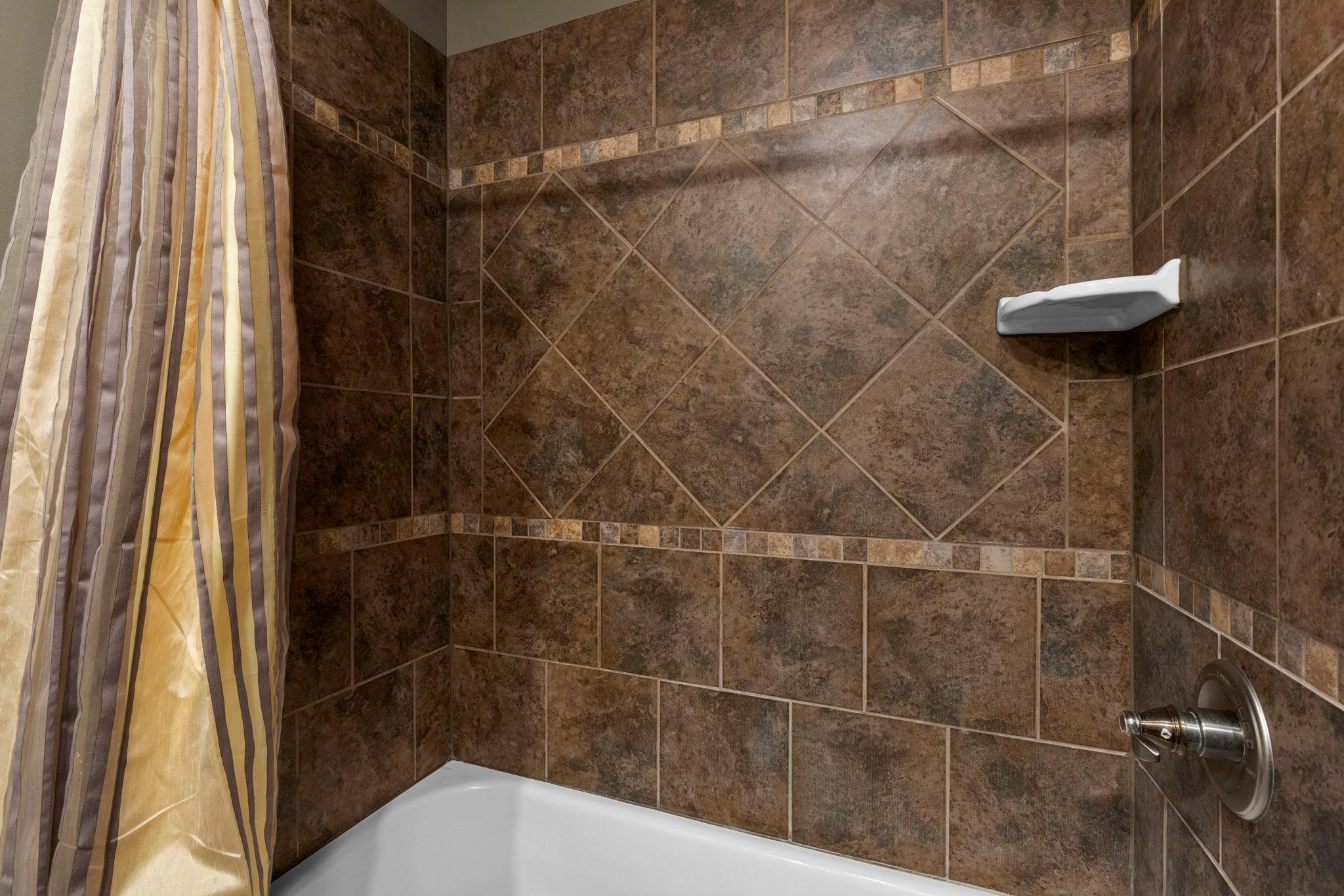42-web-or-mls-174 Cannon View Dr-90.jpg