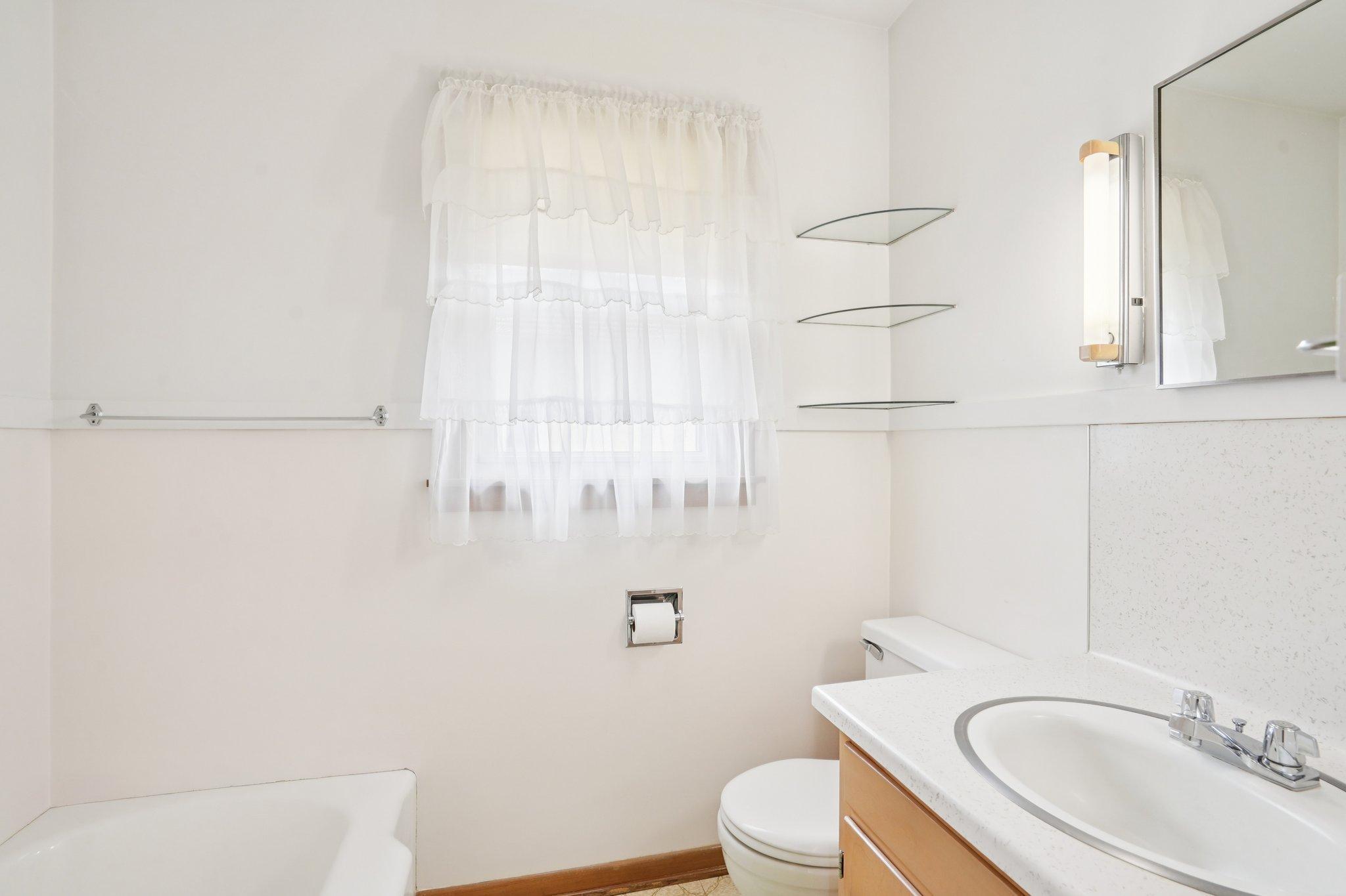 18-web-or-mls-Park St-S1504-014.jpg