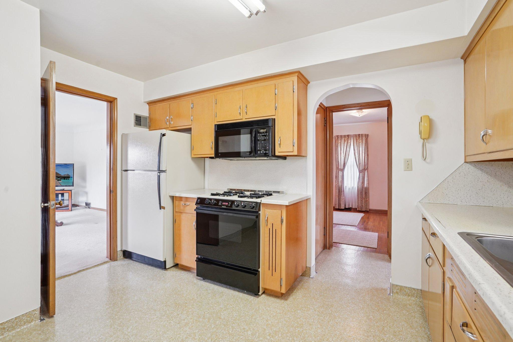 10-web-or-mls-Park St-S1504-008.jpg