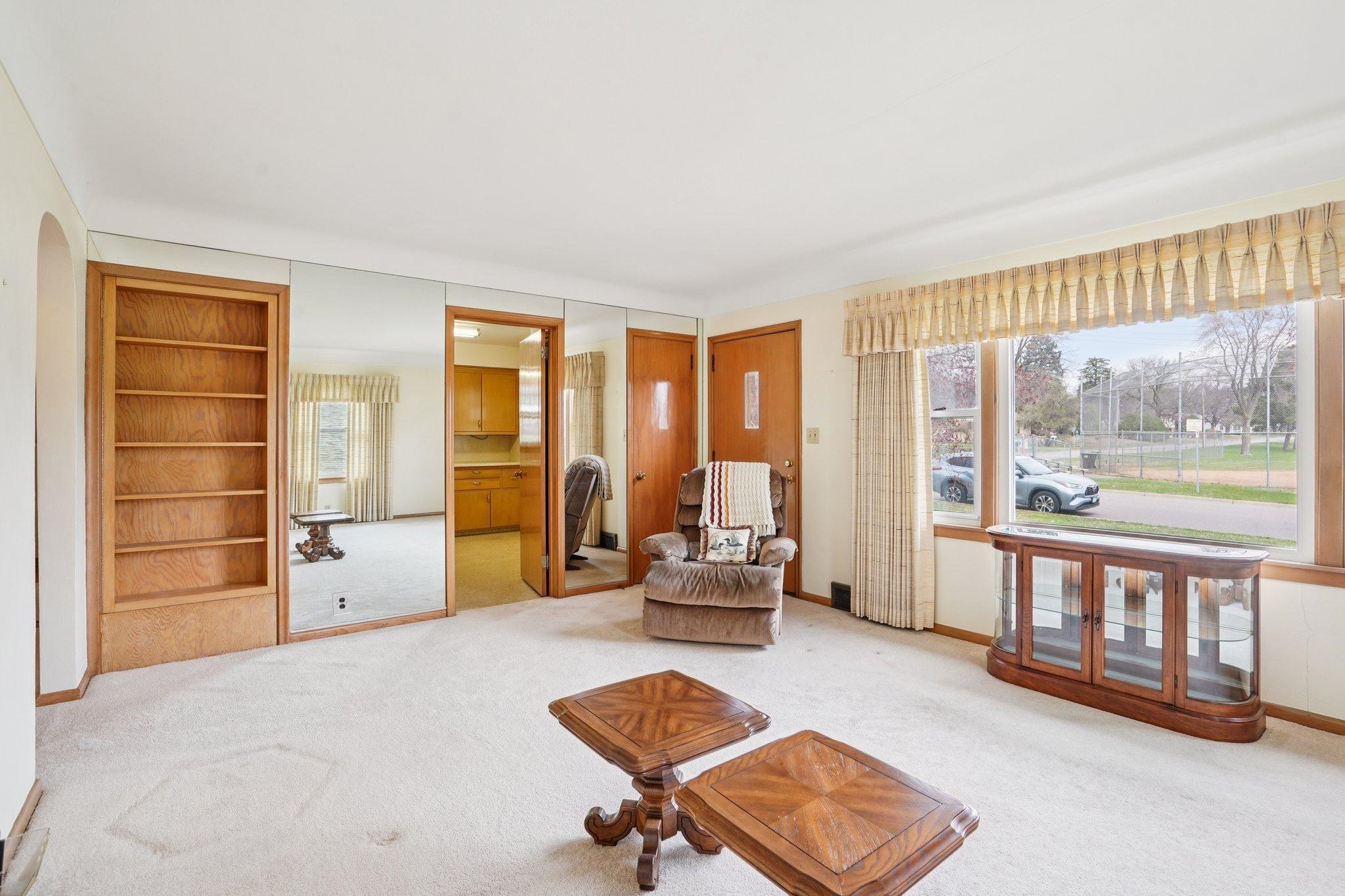 7-web-or-mls-Park St-S1504-005.jpg