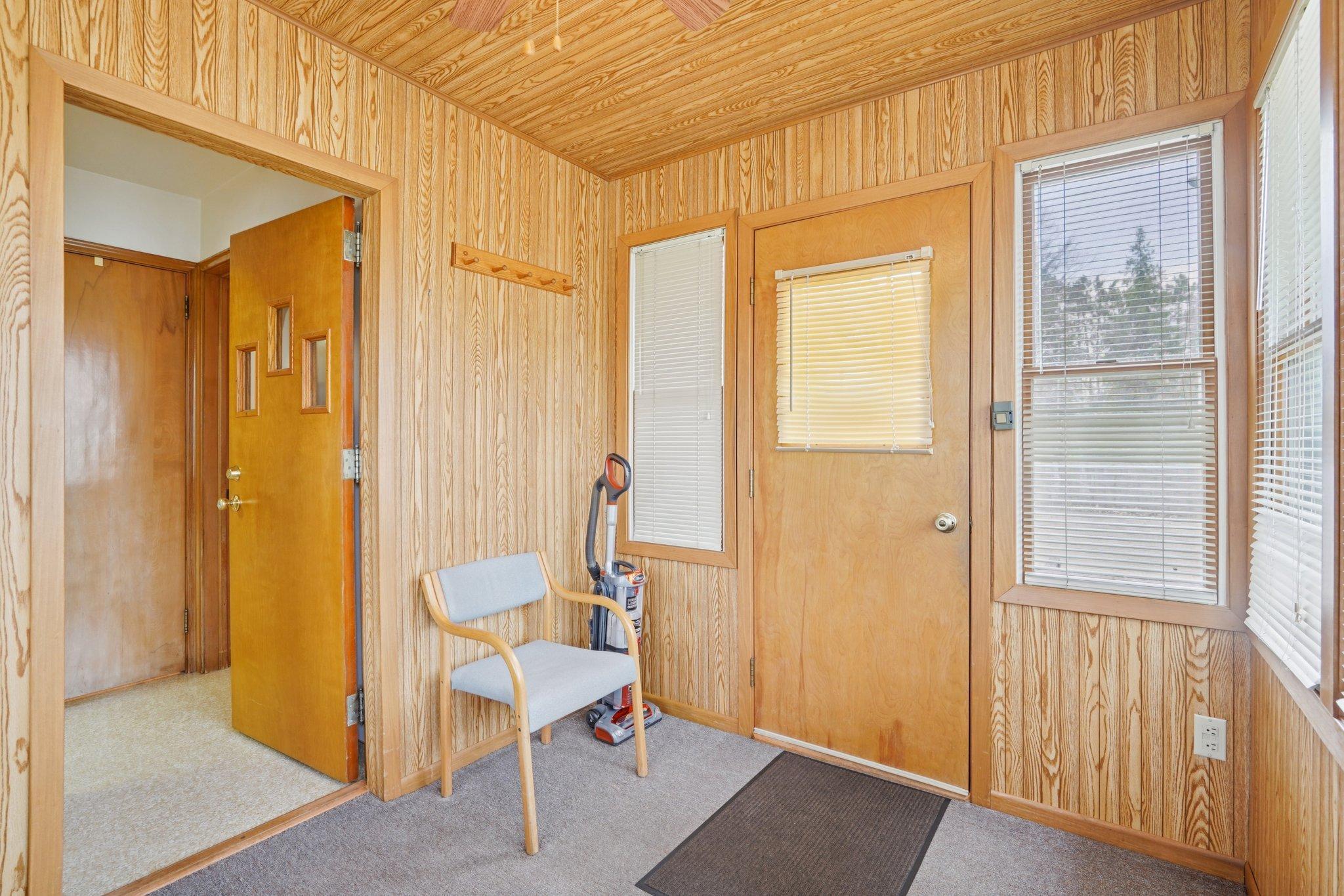 25-web-or-mls-Park St-S1504-019.jpg