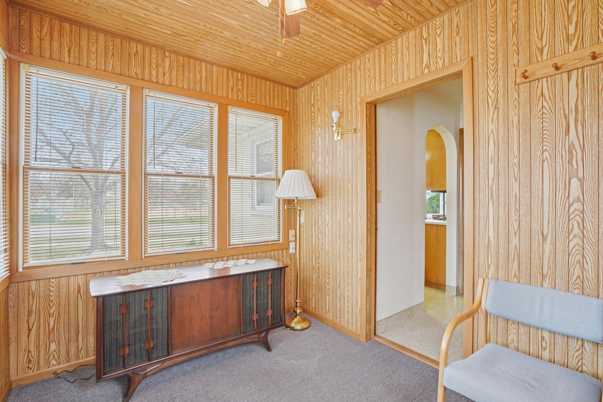 24-web-or-mls-Park St-S1504-018.jpg