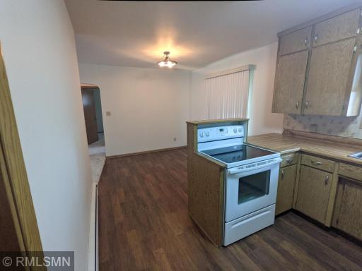 788 Clark Avenue, Gibbon, MN 55335