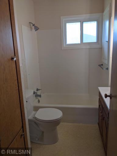 788 Clark Avenue, Gibbon, MN 55335