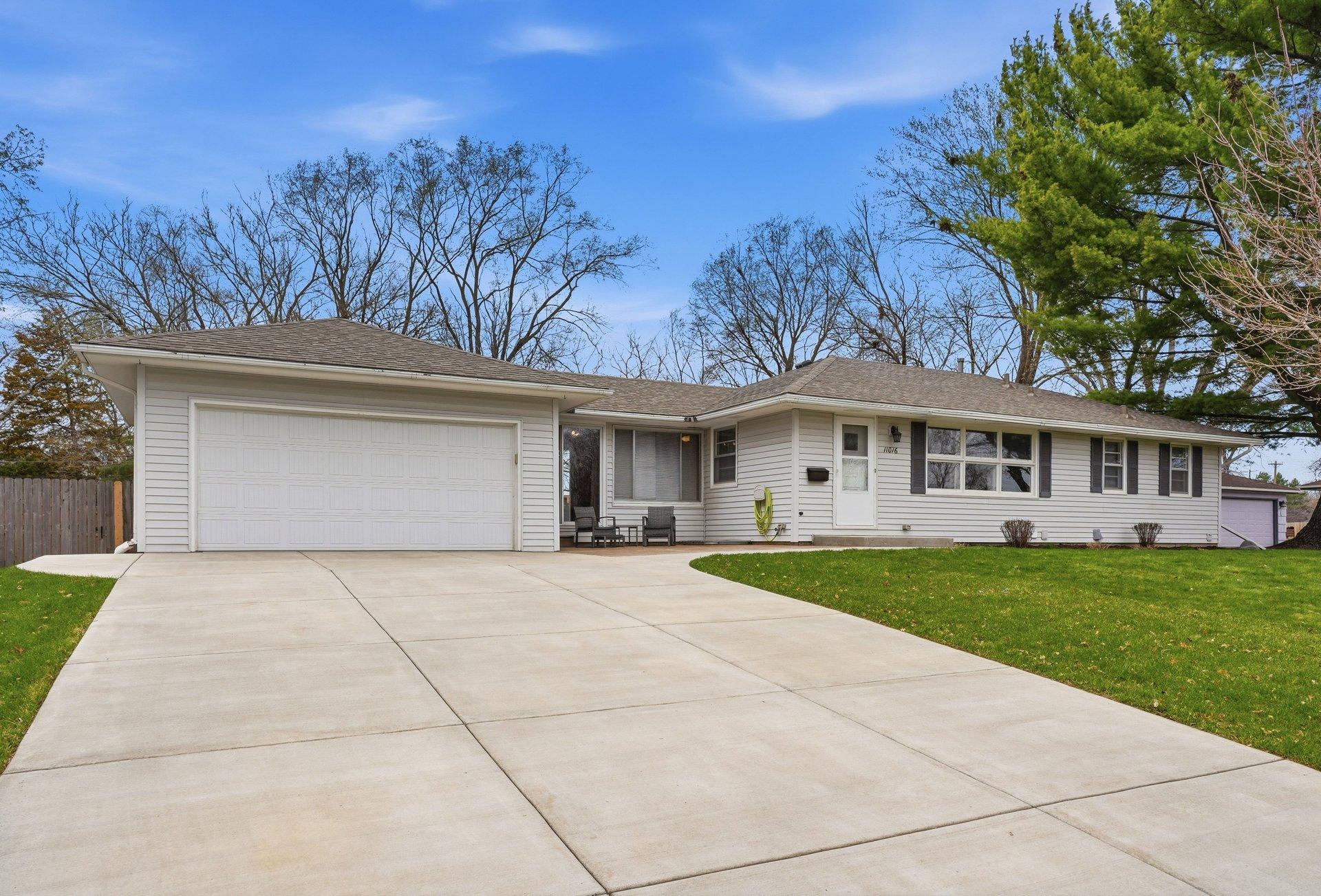 New cement driveway 2022