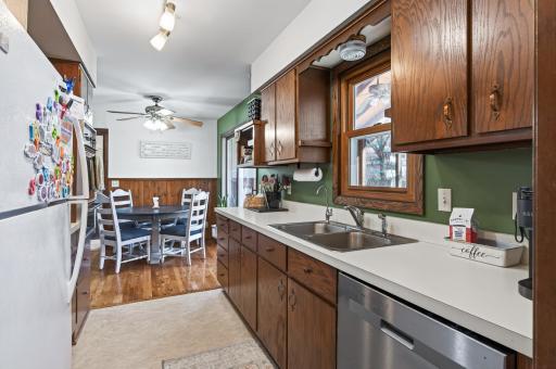 762 113th Circle NE, Minneapolis, MN 55434